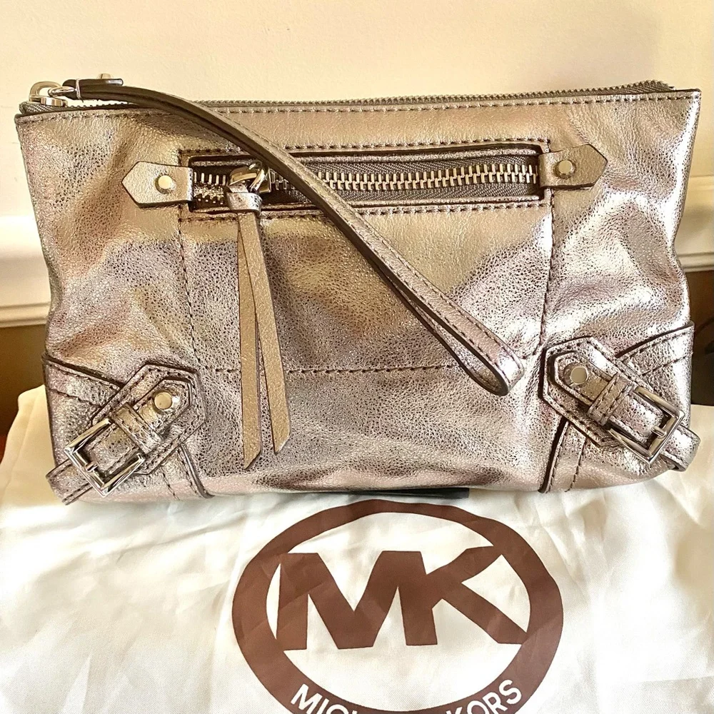 Michael Kors Fallon Metallic gray leather Wristlet Clutch with dust bag NWOT